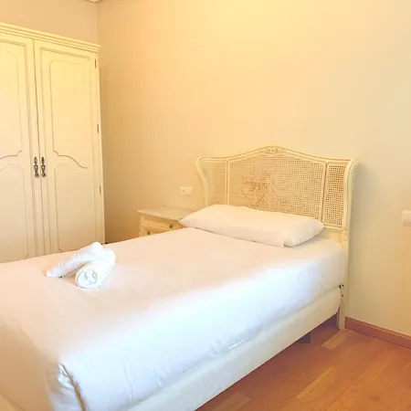 Av Valladolid 45 *